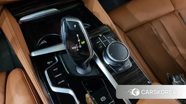 BMW 5 Series (G30) id 3620913 из Кореи 19