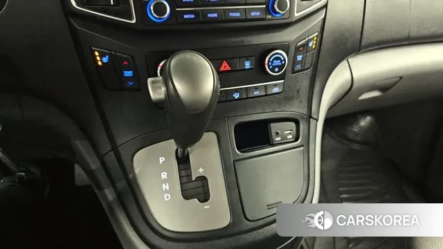 Hyundai The New Grand Starex id 3741587 из Кореи 19
