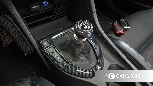 Hyundai Veloster (JS) id 3454160 из Кореи 19