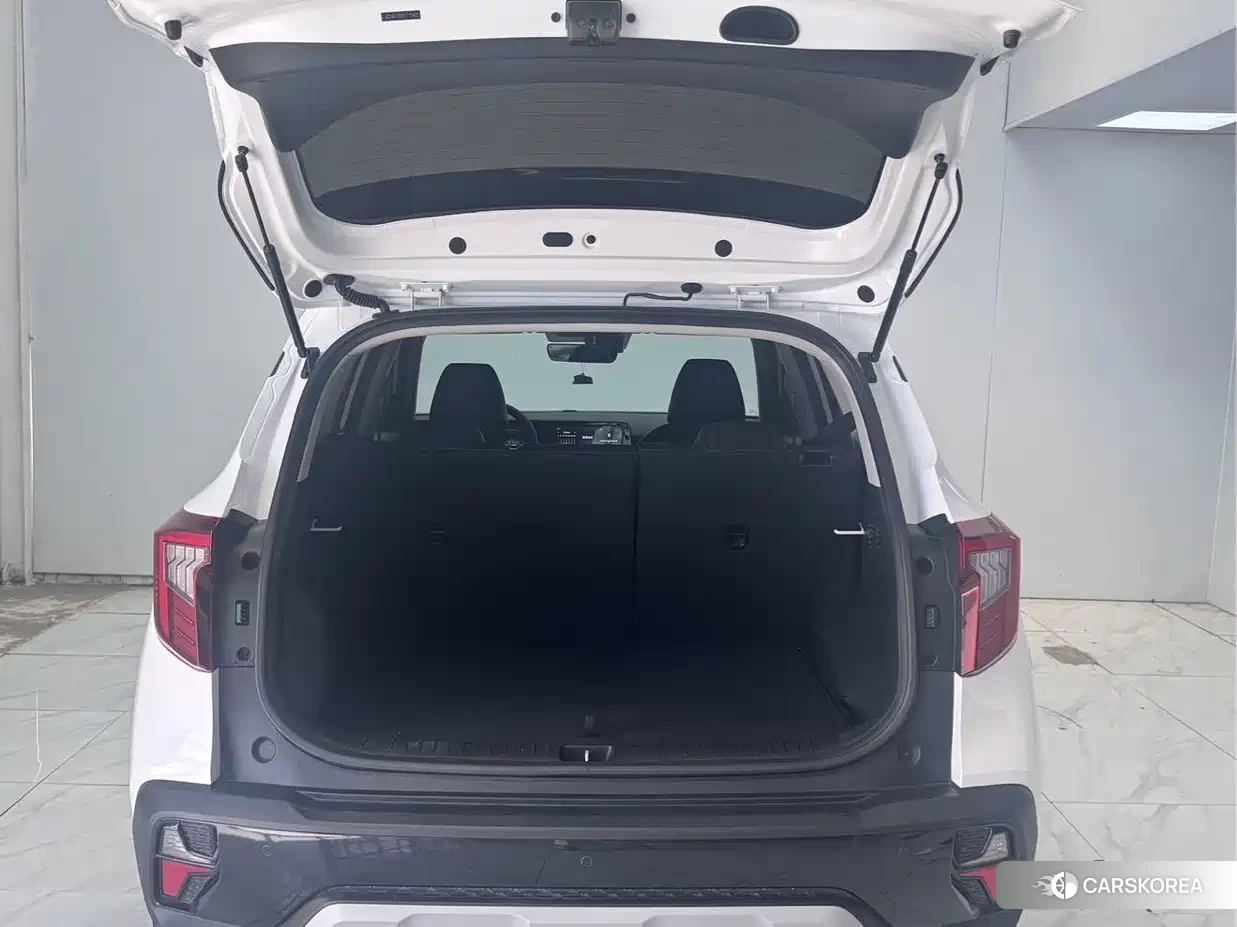 Kia Seltos id 4547961 из Китая 18