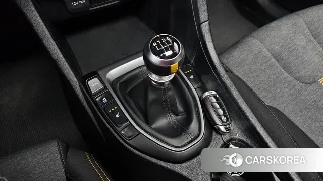 Hyundai Veloster (JS) id 3748006 из Кореи 19