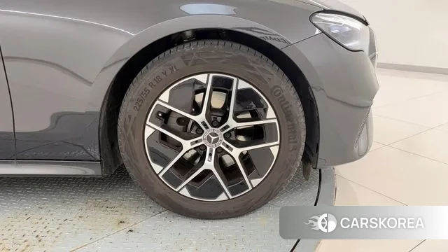 Mercedes-Benz E-Class W214 id 3523210 из Кореи 19