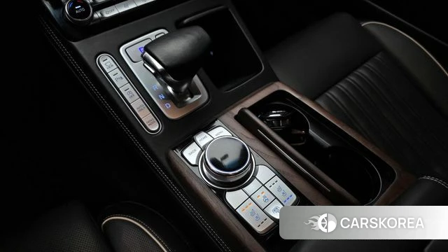 Genesis G90 id 3904402 из Кореи 19