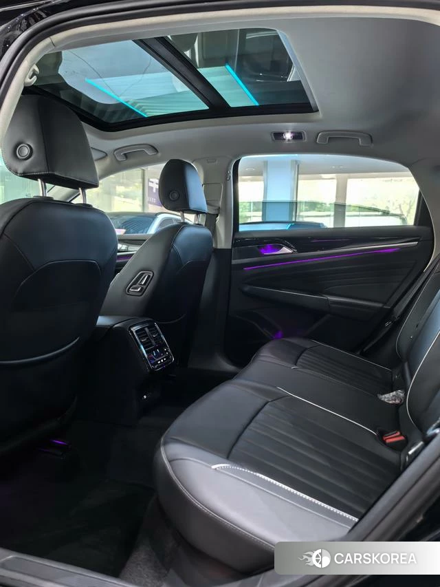Volkswagen Passat id 4393794 из Китая 9