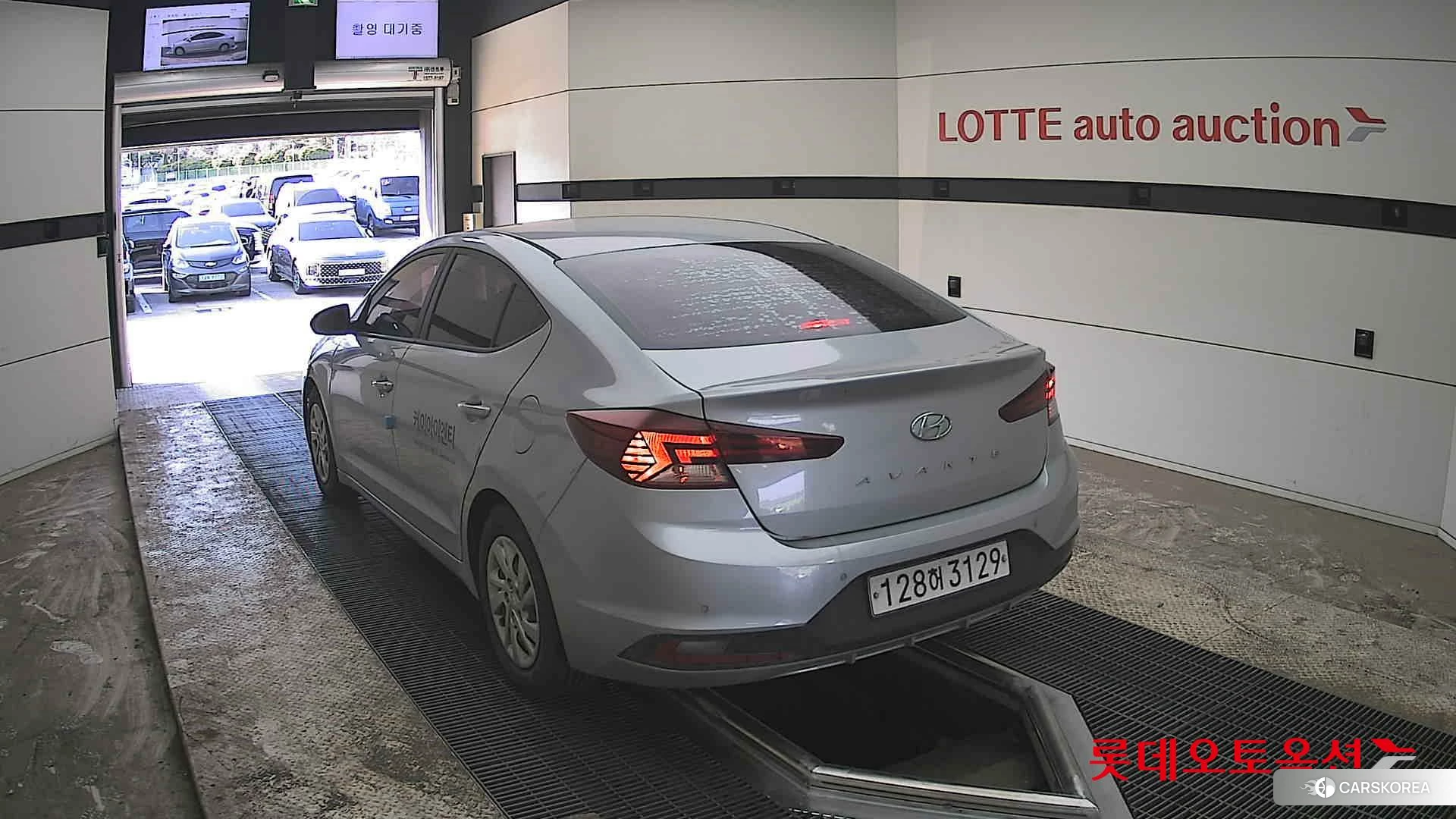 Hyundai Avante id 3882035 из Кореи 36