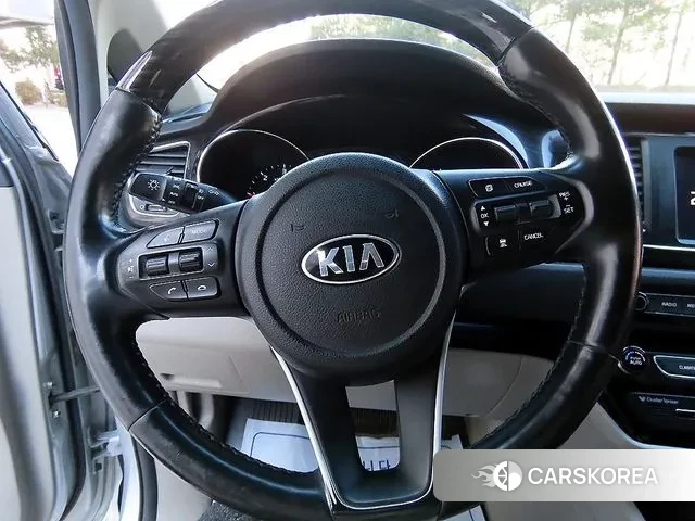 Kia The New Carnival id 3723525 из Кореи 19