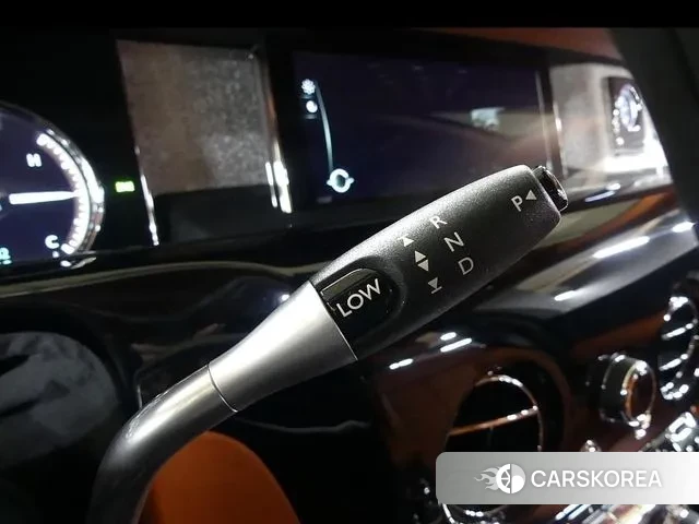 Rolls-Royce Phantom id 3707804 из Кореи 19