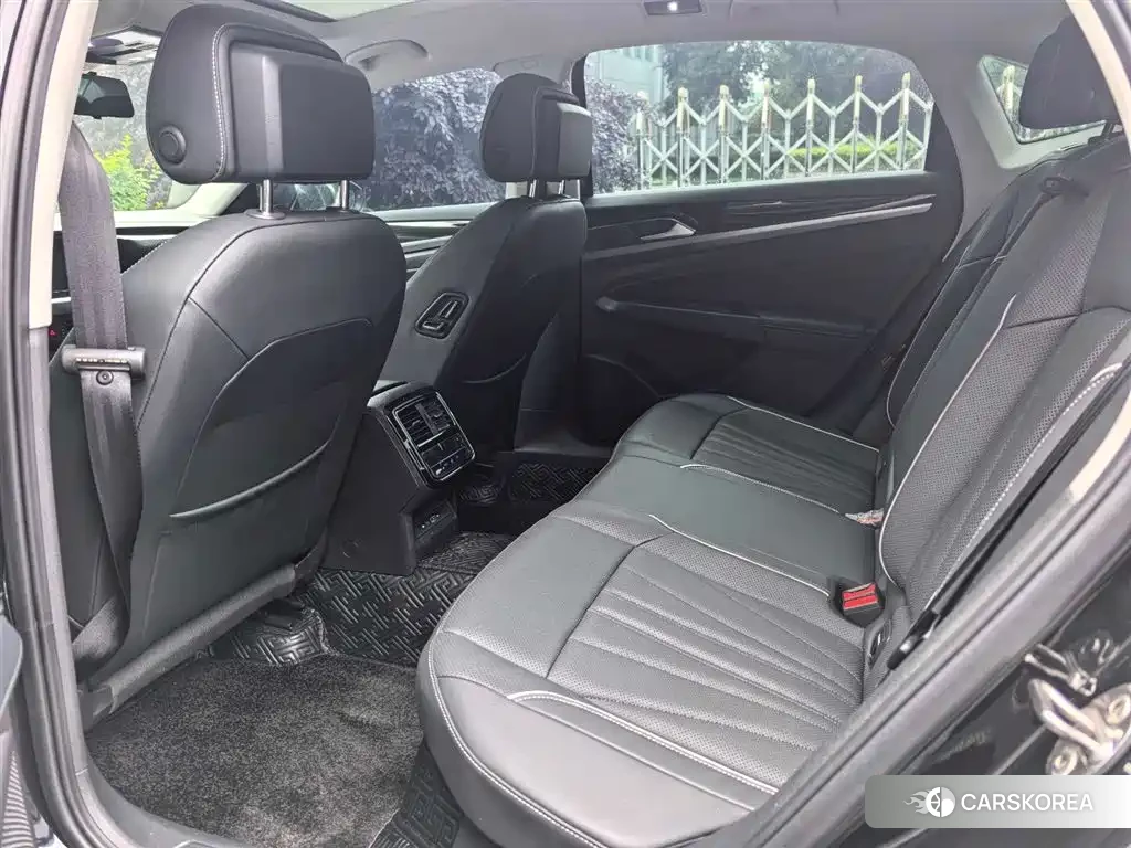 Volkswagen Passat id 4538857 из Китая 19