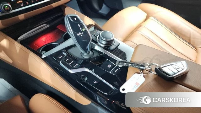 BMW 5 Series (G30) id 4337839 из Кореи 19