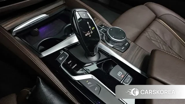 BMW 5 Series (G30) id 3033899 из Кореи 19