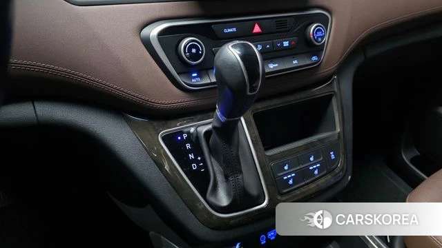 Hyundai The New Grand Starex id 3834891 из Кореи 19