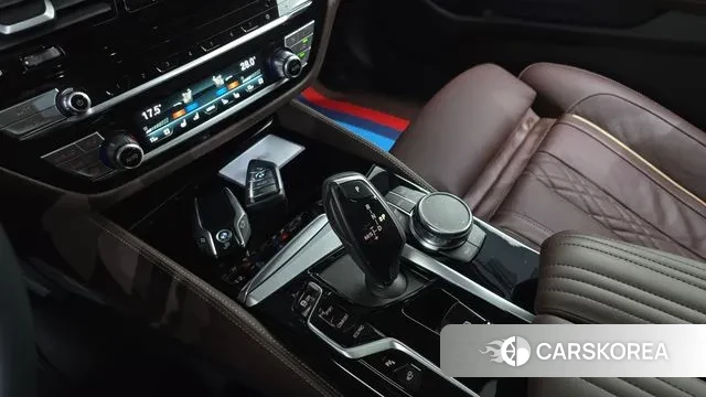 BMW 5 Series (G30) id 3342124 из Кореи 19