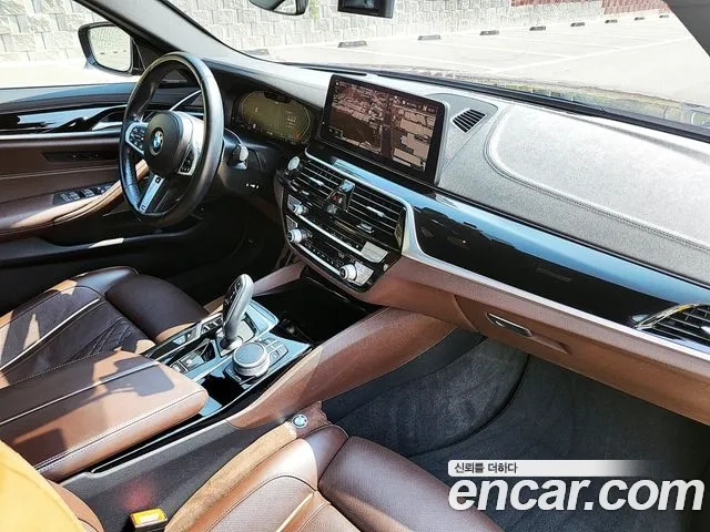 BMW 5 Series (G30) id 2868774 из Кореи 12