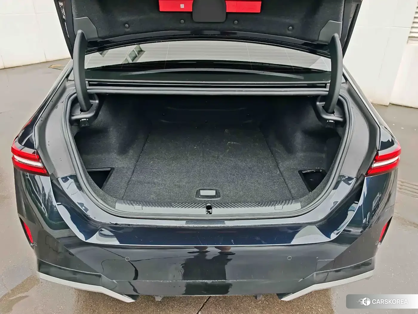 BMW i5 id 4576481 из Китая 12
