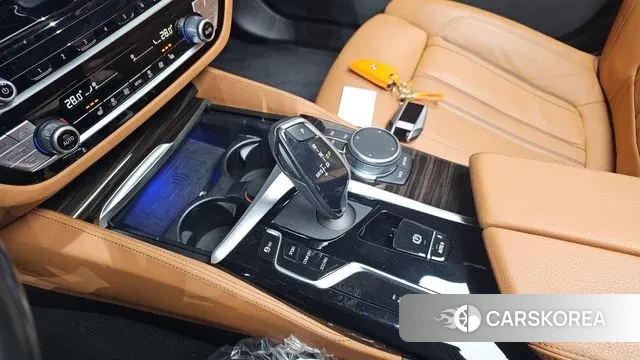 BMW 5 Series (G30) id 3601301 из Кореи 19