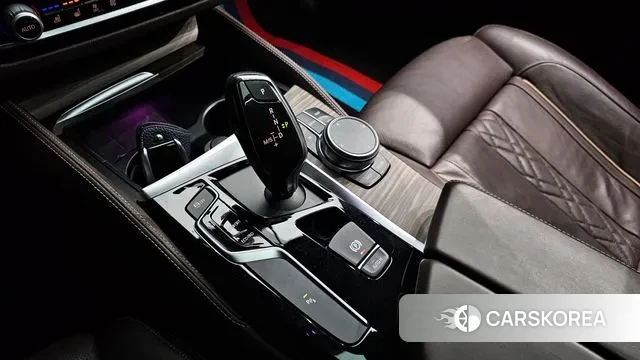 BMW 5 Series (G30) id 3557865 из Кореи 19