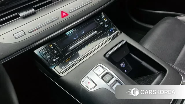 Hyundai The New Grandeur IG id 3443691 из Кореи 19