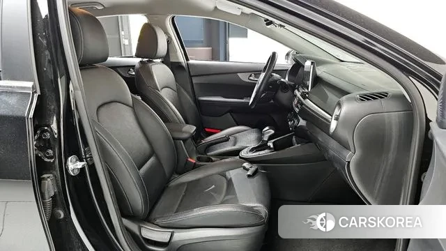 Kia Come New K3 id 3335629 из Кореи 19