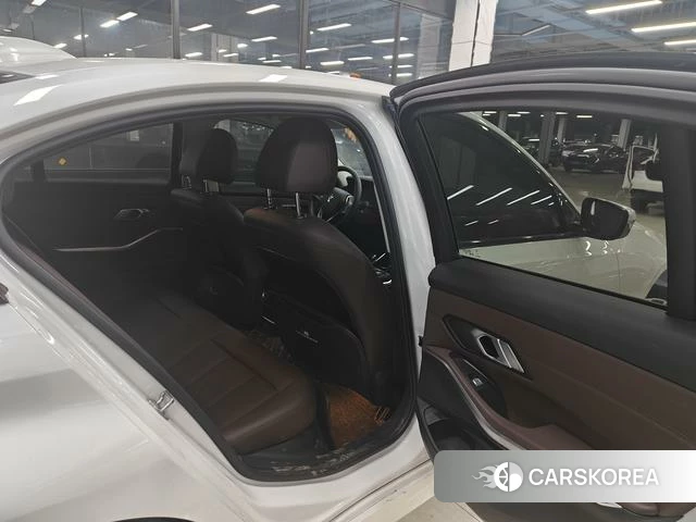 BMW 3 series id 4278856 из Китая 13