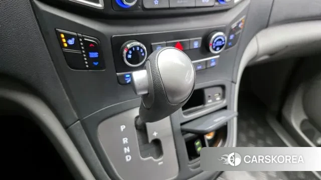 Hyundai The New Grand Starex id 3380337 из Кореи 19