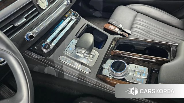 Genesis G90 id 3878382 из Кореи 19