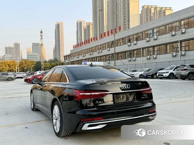 Audi A6L id 4256723 из Китая 16