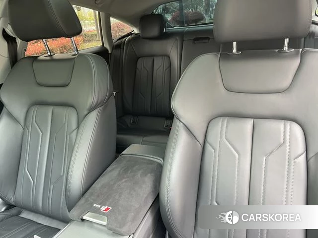 Audi A7 id 4271804 из Китая 9