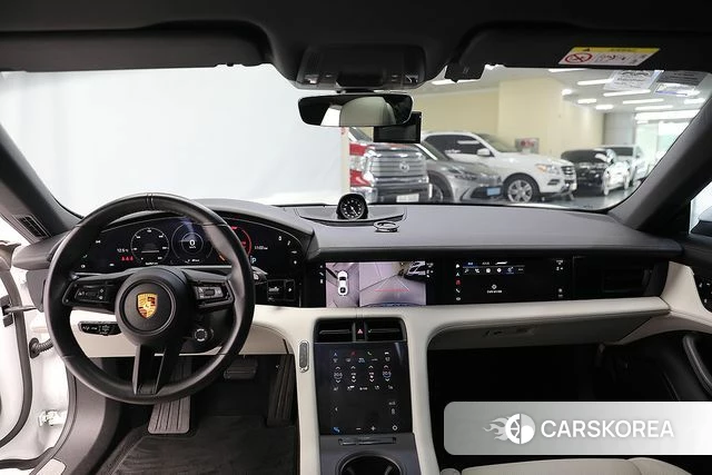 Porsche Taycan id 3889320 из Кореи 19