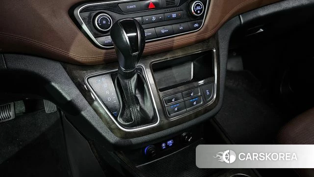 Hyundai The New Grand Starex id 4397626 из Кореи 29