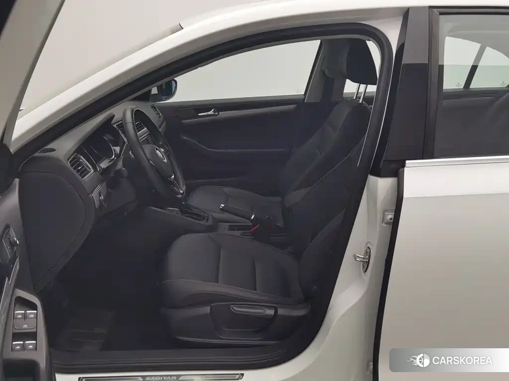 Volkswagen Sagitar id 4600772 из Китая 23