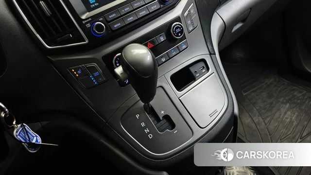 Hyundai The New Grand Starex id 4562864 из Кореи 19