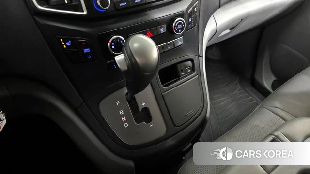 Hyundai The New Grand Starex id 3834037 из Кореи 19