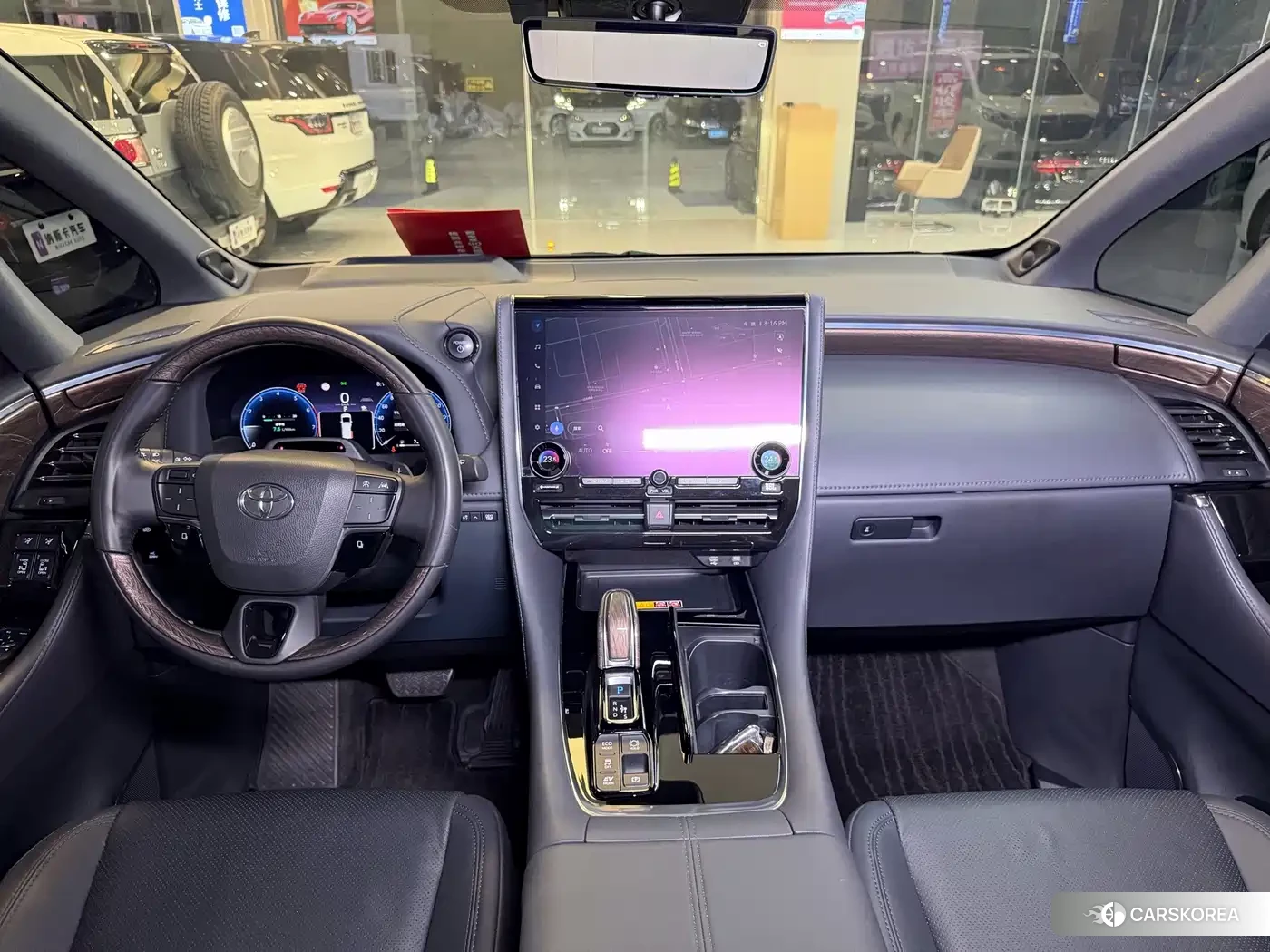 Toyota Elfa id 4686215 из Китая 18