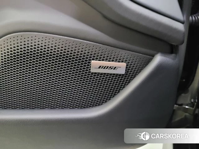 Porsche Taycan id 4177658 из Кореи 19