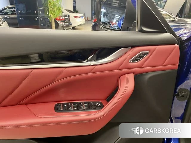 Maserati Levante id 4234817 из Китая 18
