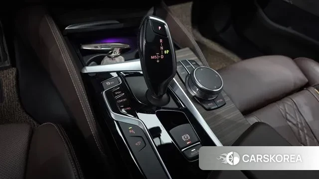 BMW 5 Series (G30) id 3587787 из Кореи 19