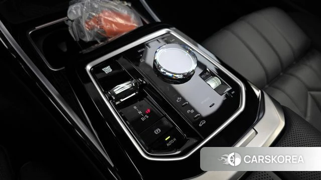 BMW 7 Series (G70) id 3921615 из Кореи 19