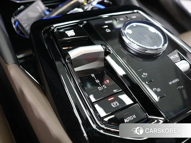 BMW 5 Series (G60) id 4349084 из Кореи 19