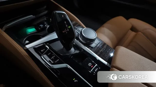 BMW 5 Series (G30) id 3219746 из Кореи 19