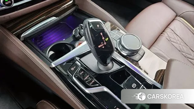 BMW 5 Series (G30) id 3348986 из Кореи 19