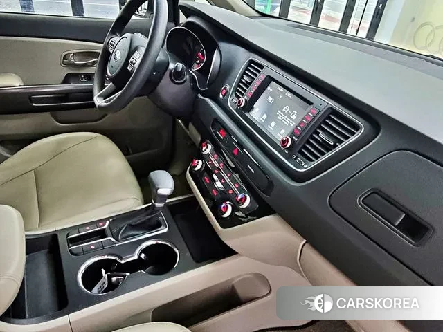 Kia The New Carnival id 3407468 из Кореи 19