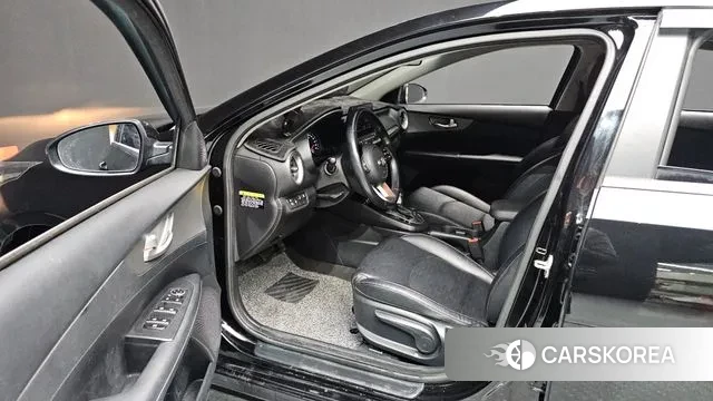 Kia Come New K3 id 3612782 из Кореи 18