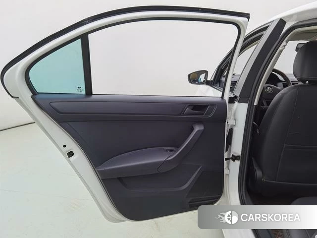 Volkswagen Santana id 4258758 из Китая 24
