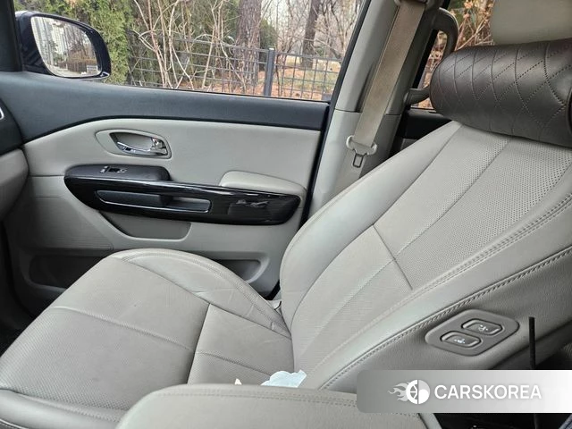 Kia The New Carnival id 4188219 из Кореи 9