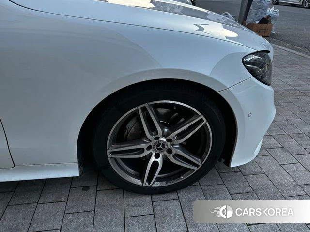 Mercedes-Benz E-Class W213 id 4232924 из Кореи 16