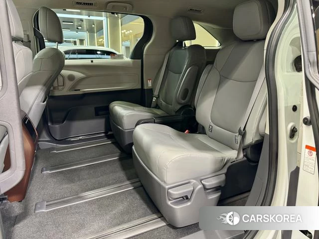 Toyota Grevia id 3889862 из Китая 29