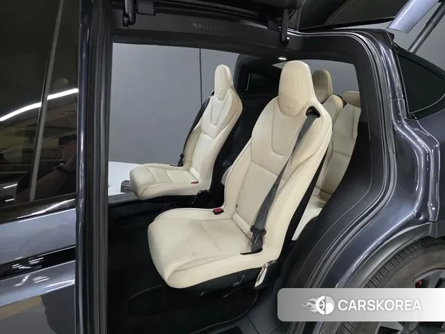 Tesla Model X id 3451431 из Кореи 16