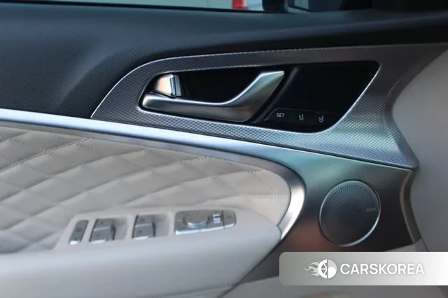 Genesis The New G70 id 2998964 из Кореи 19