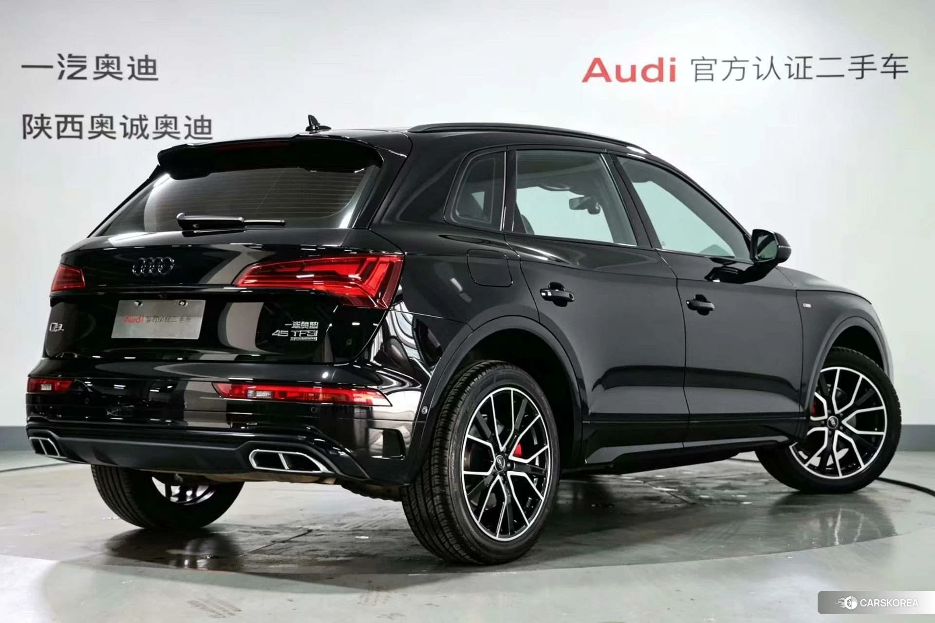 Audi Q5L id 4510824 из Китая 17