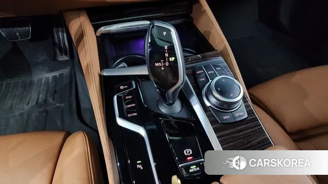 BMW 5 Series (G30) id 3032355 из Кореи 19